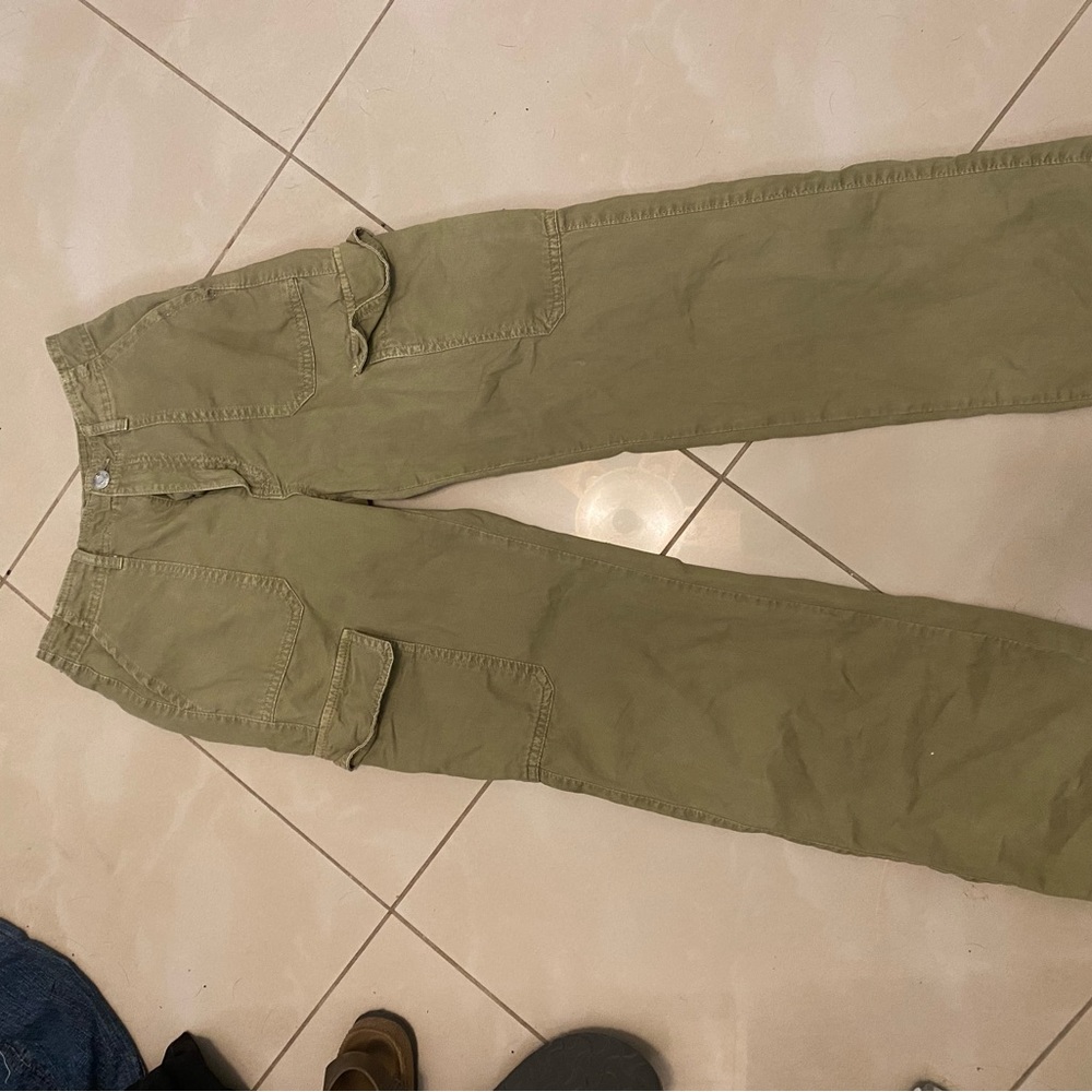 ZARA green cargo pants 💚🙌